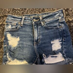 ae shorts in great condition. worn a few times but still look brand new!!